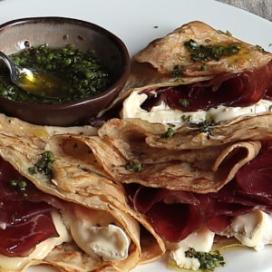 CREPES SALADAS (BRIE Y BRESAOLA) Y DULCES (PLÁTANO Y DULCE DE LECHE)