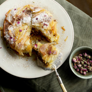 PASTELA MARROQUÍ DE POLLO CON ALMENDRAS