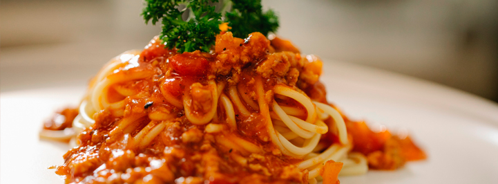 4 salsas básicas para acompañar a la pasta