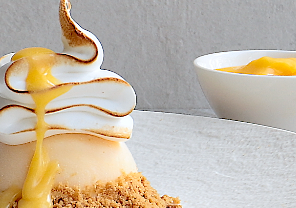 POSTRE HELADO LEMON PIE