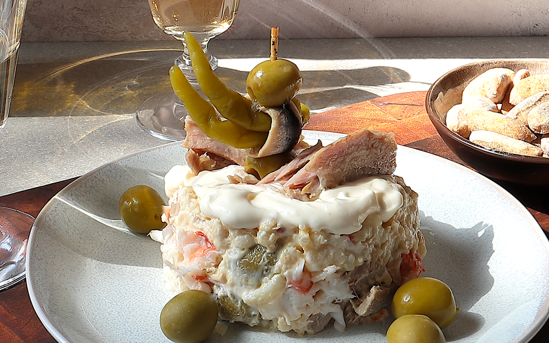 ENSALADILLA RUSA CON MAYONESA LÁCTEA/LACTONESA